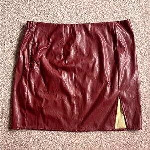 SHEIN Curve 1XL Red Faux Leather Mini Skirt Women’s